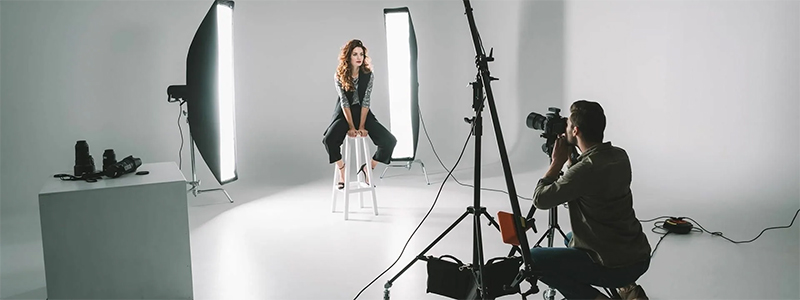 Glamour photography session with professional photographer